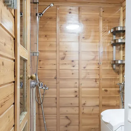 Isonparit B3 By Interhome *