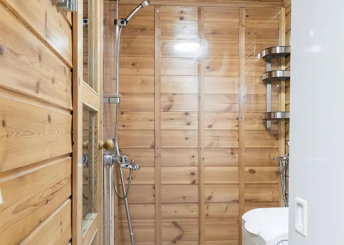 Isonparit B3 By Interhome *